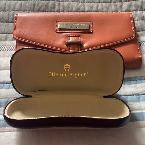 π Etienne Aigner Wallet & free eye glass case π - Picture 5 of 7
